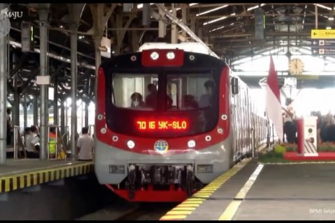 Resmikan KRL Jogja-Solo, Presiden inginkan transportasi lebih ramah lingkungan