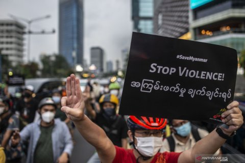Aksi Gowes untuk Demokrasi di Myanmar