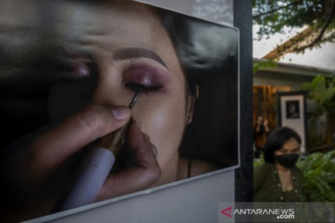 Pameran foto peringati Hari Kartini di Palu