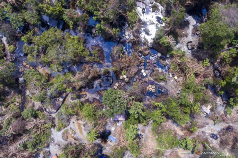 Penambangan Minyak Ilegal Di Musi Banyuasin