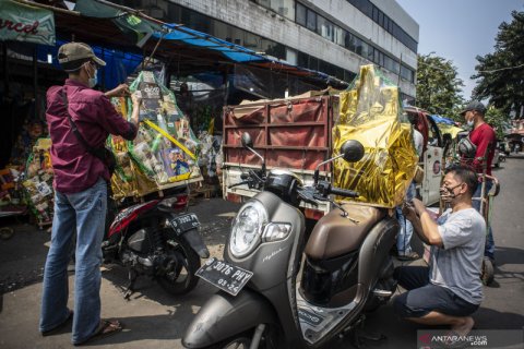 Penjualan parsel lebaran