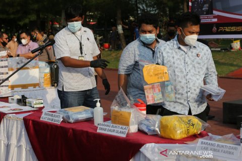 Pengungkapan kasus alat swab antigen bekas pakai