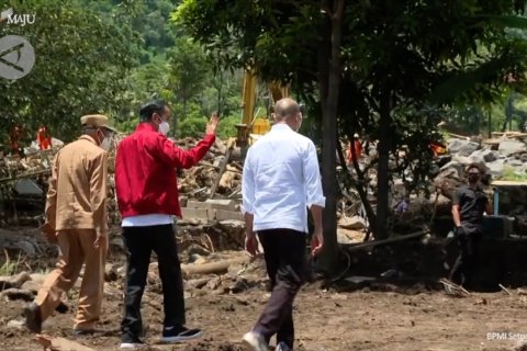 Kunjungi Lembata, Presiden pastikan kebutuhan pengungsi tercukupi