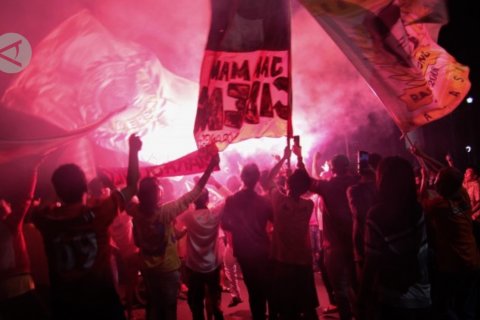 Menpora minta polisi tindak suporter Persija & Persib yang langgar aturan