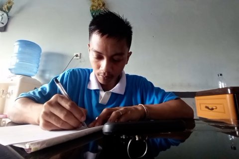 Cerita Sunardi berkuliah dari balik jeruji besi Rutan Palu