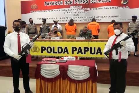 Satgas Nemangkawi tangkap penyandang dana pembelian senjata KKB
