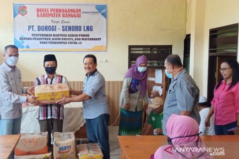 DSLNG bantu sembako kaum dhuafa yang terdampak Covid-19