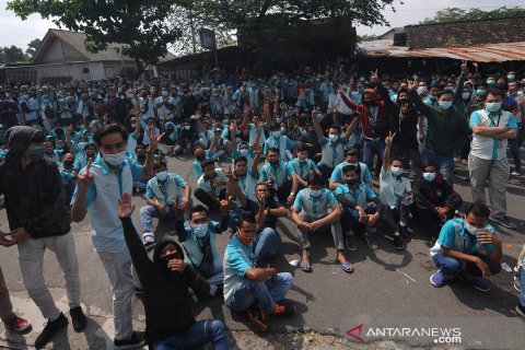 Demo ketidakpuasan THR buruh pabrik di Boyolali