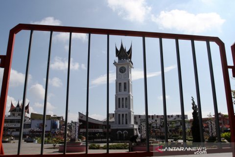 Pembatasan wisatawan di Jam Gadang