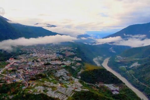 Jalan raya lewati ngarai terdalam dunia rampung dibangun di Tibet
