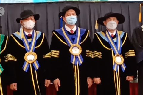 Tiga dosen teknik dikukuhkan sebagai guru besar Untirta