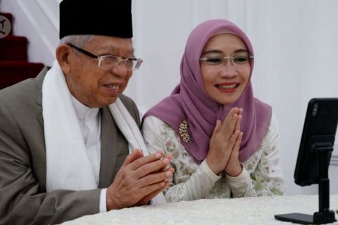Usai Shalat Id, wapres bersilaturahim dengan presiden secara daring