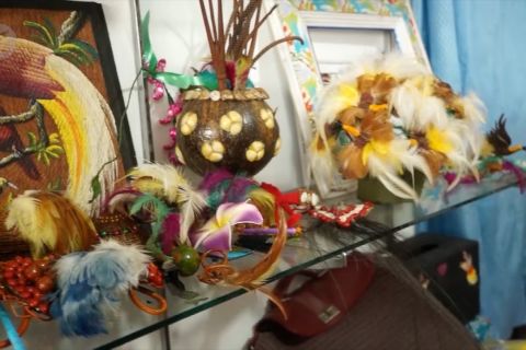 Semangat perempuan Papua siapkan suvenir jelang PON XX