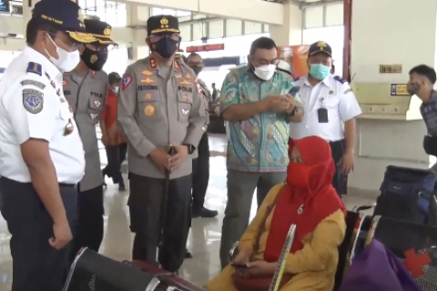 Kakorlantas & Dirjen Hubdat awasi ketat pelaku perjalanan
