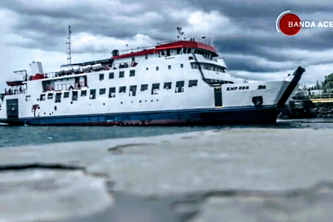 Hari pertama larangan mudik di jalur laut Banjarmasin & Banda Aceh