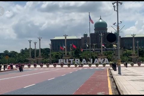 Jelang lockdown total, ibu kota Malaysia relatif sepi