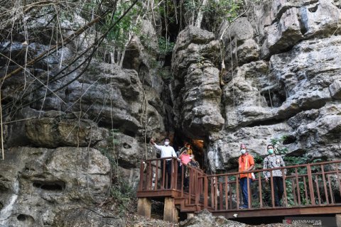 Menkominfo kunjungi Batu Cermin di Labuan Bajo