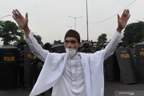 Polisi blokade pendukung Rizieq Shihab