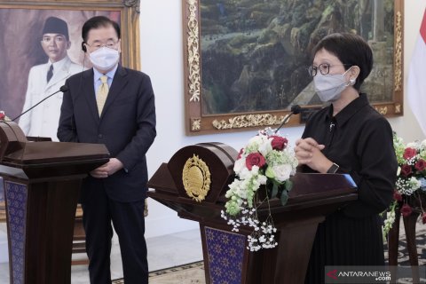 Pertemuan bilateral Menlu Indonesia- Korsel