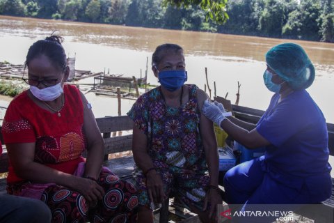 Jemput bola vaksinasi COVID-19 di Palangkaraya