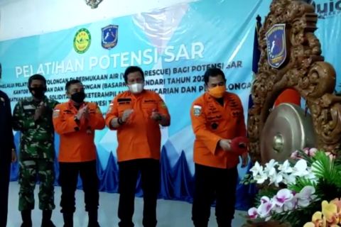 Buka unit siaga SAR di Muna, Basarnas beri pelatihan kepada 50 potensi SAR
