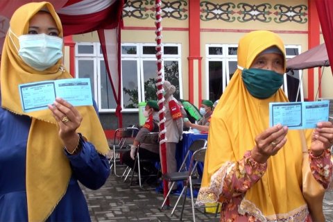 Festival Vaksin di Palu hingga vaksinasi 500 orangtua siswa SPN Kalteng