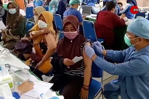 Guru Besar Unpad: Observasi kasar, 30% masyarakat menolak vaksinasi
