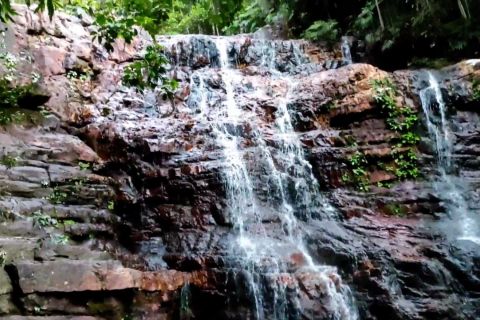 Panorama wisata air terjun di kaki Gunung Maras