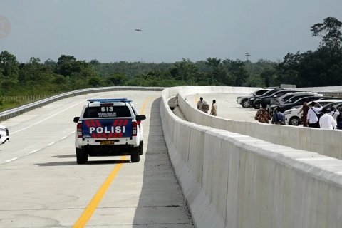 Wamen ATR: Negara hadir untuk fasilitasi pembangunan tol di Riau