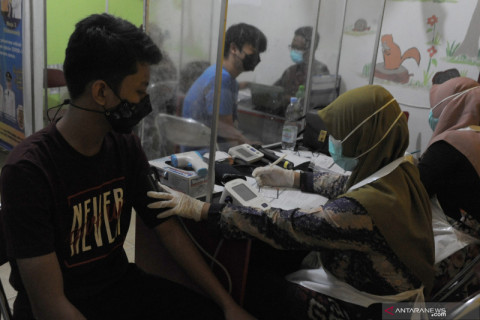 Vaksinasi COVID-19 Bagi Anak 12-17 Tahun