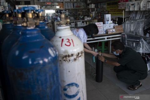 Stok Tabung Oksigen Di Palembang Mulai Langka