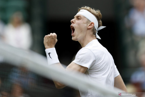 Tennis Wimbledon:  Shapovalov ke semi final