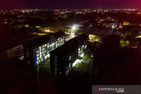 Melihat dari udara Wisma Atlet Jakabaring yang dijadikan tempat isolasi pasien COVID-19