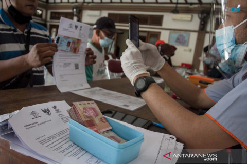 Penyaluran Bantuan Sosial Tunai di Solo