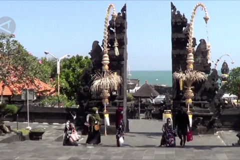 Pemerintah tunda WFB dan wisata vaksin di Bali