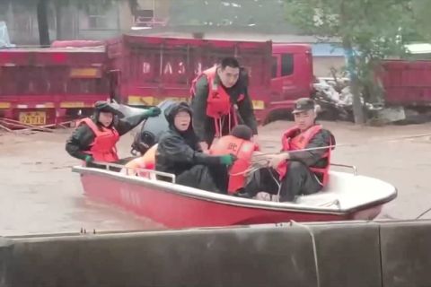 Diterjang hujan deras, Provinsi Henan aktifkan tanggap darurat level tertinggi