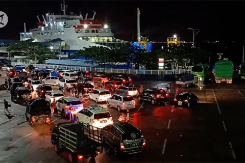 Polda Banten akan vaksinasi sopir angkutan logistik di atas feri
