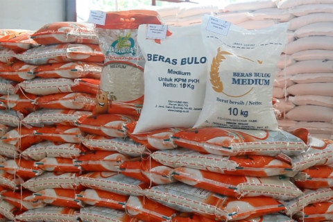 Bulog Meulaboh sediakan 377 ton bantuan sosial beras