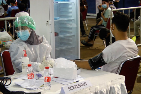 Vaksinasi tekan potensi kematian pasien COVID-19