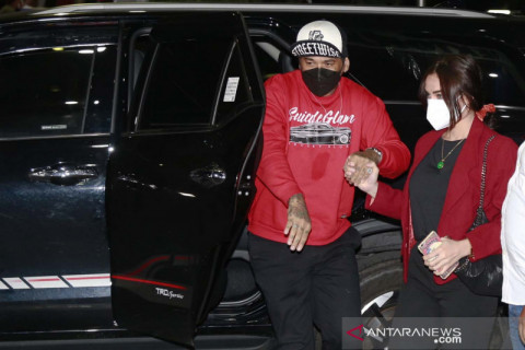 Jerinx jalani pemeriksaan di Polda Metro Jaya sebagai tersangka dugaan pengancaman