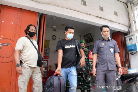 Penampungan pekerja migran ilegal di Dumai digerebek