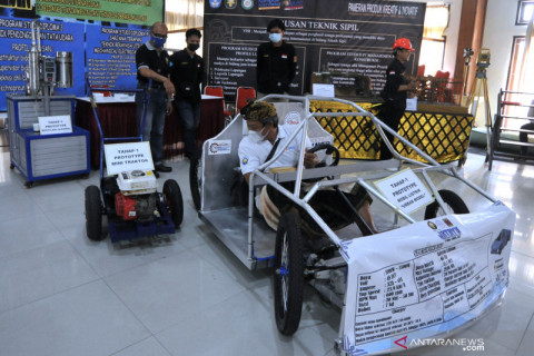 Pameran produk inovasi mahasiswa vokasi