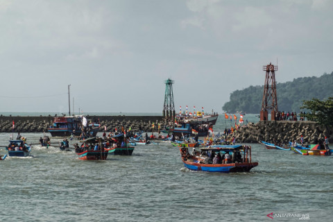 Sedekah laut Cilacap