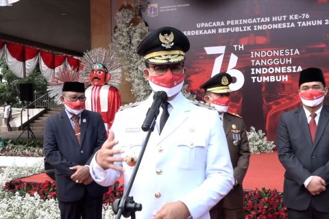 Positivity rate turun, Anies minta warga tetap disiplin prokes