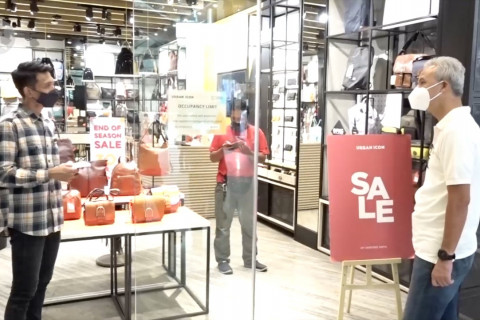 Ganjar Pranowo minta syarat masuk mal harus vaksinasi dikaji ulang