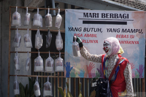 Aksi solidaritas berbagi makanan