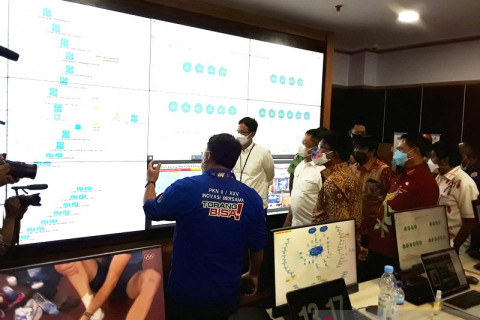 Menkominfo Tinjau Command Center PON XX Papua