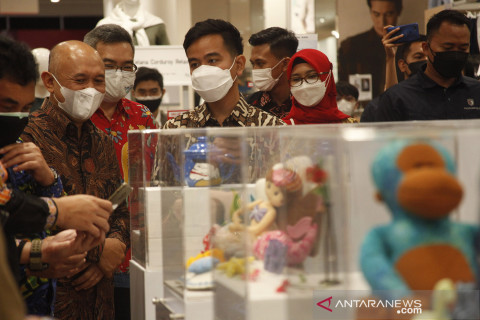 Perluasan produk pasar UKM bersama Uniqlo Indonesia