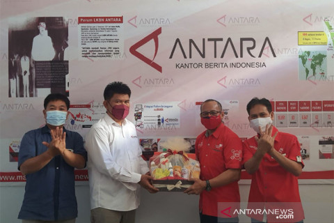 Kunjungan silaturahmi Pejabat Kehumasan Telkom Makassar dan Regional VII KTI