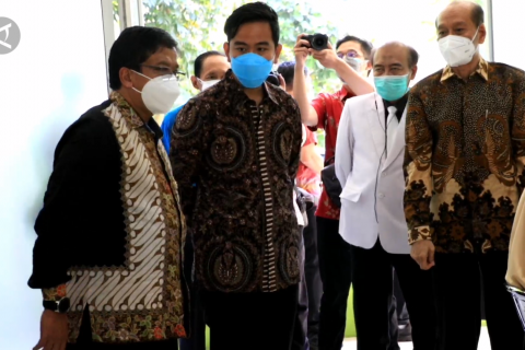 Gibran tinjau pelaksanaan PTM di UNS